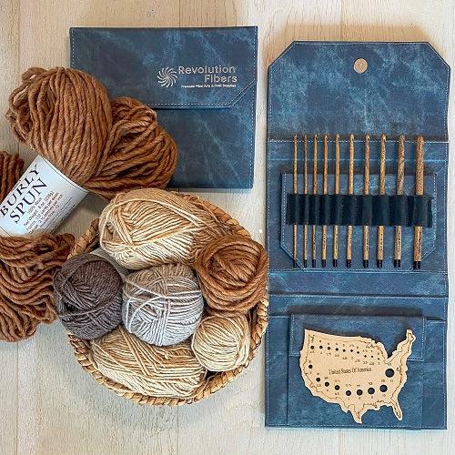 "America" Crochet Hook Set with Carrying Case - Driftwood 7" | 10 Crochet Hooks Size US E - M