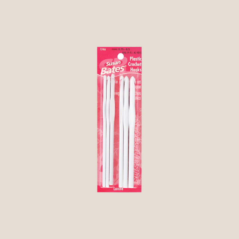 Susan Bates Luxite Plastic Crochet Hook Set