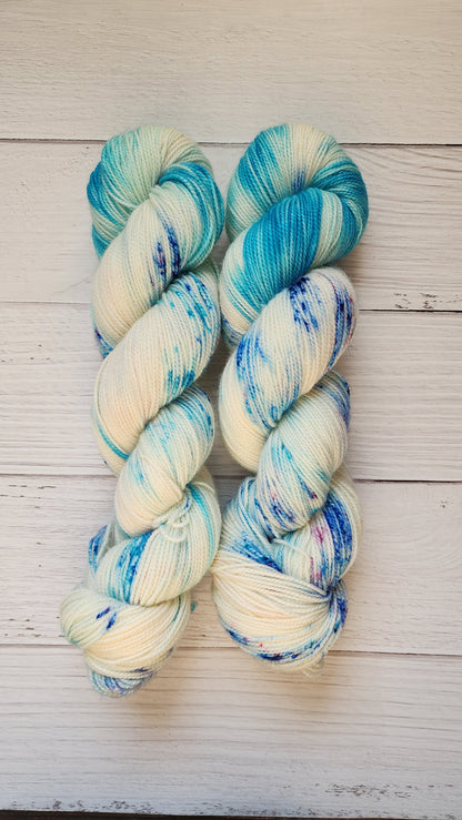 Snow Queen (yarn crochet knit)