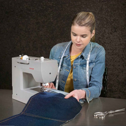 SINGER® Heavy Duty 6700C Sewing Machine