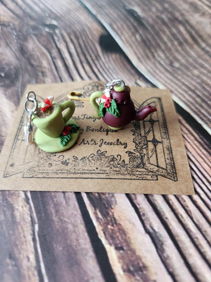 Haul out the Holly Sock Set