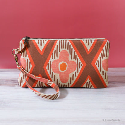 Wristlet Sewing Kit