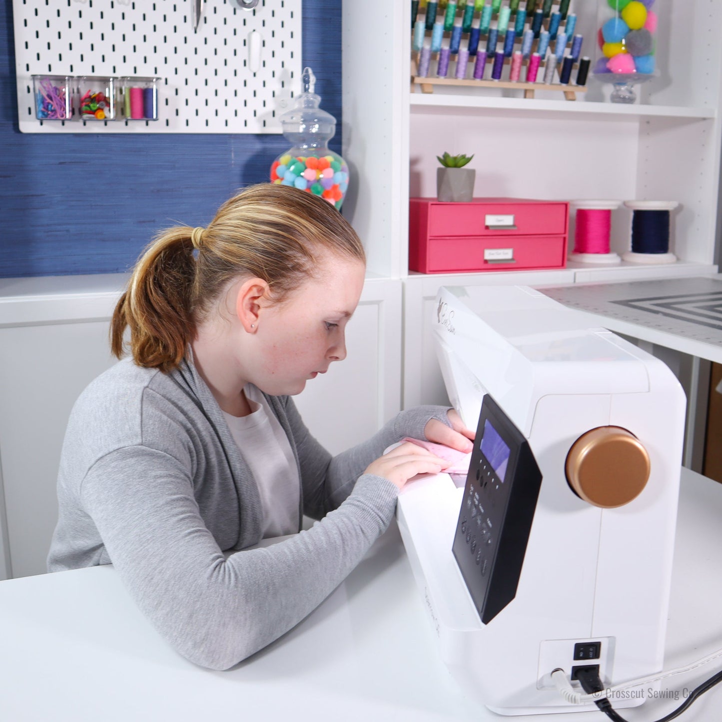 Reversible Apron Sewing Kit