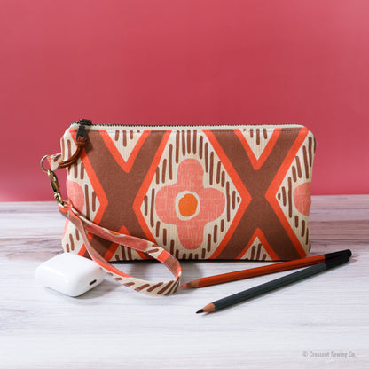 Wristlet Sewing Kit