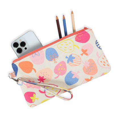 Wristlet Sewing Kit