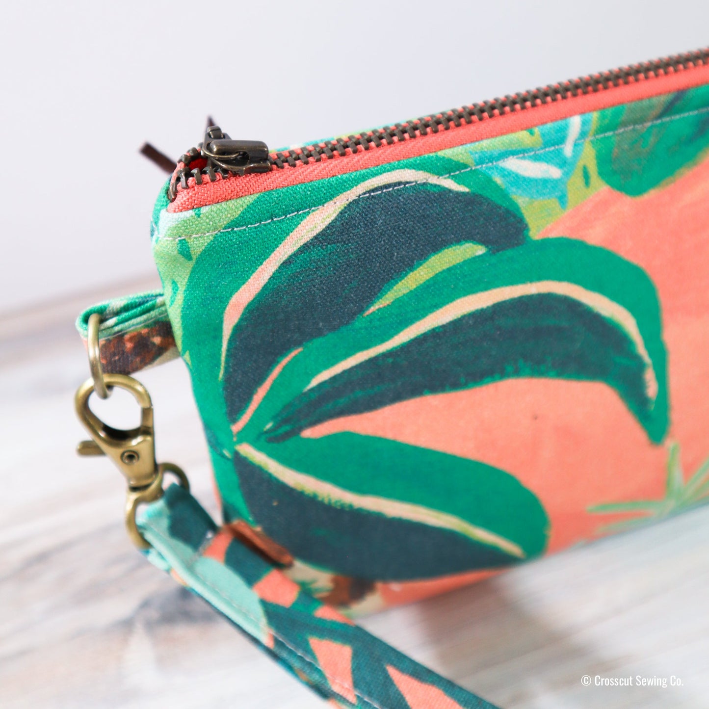 Wristlet Sewing Kit