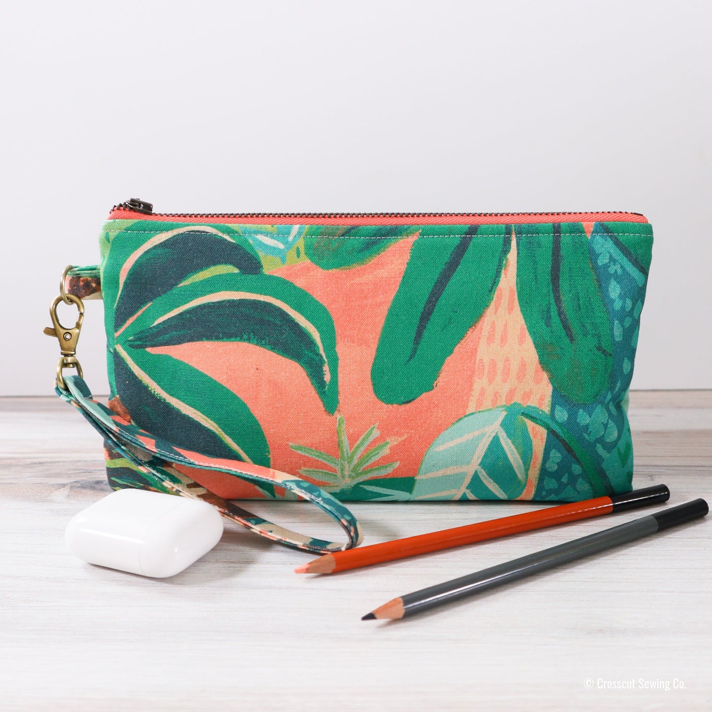 Wristlet Sewing Kit