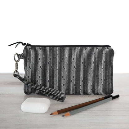 Wristlet Sewing Kit