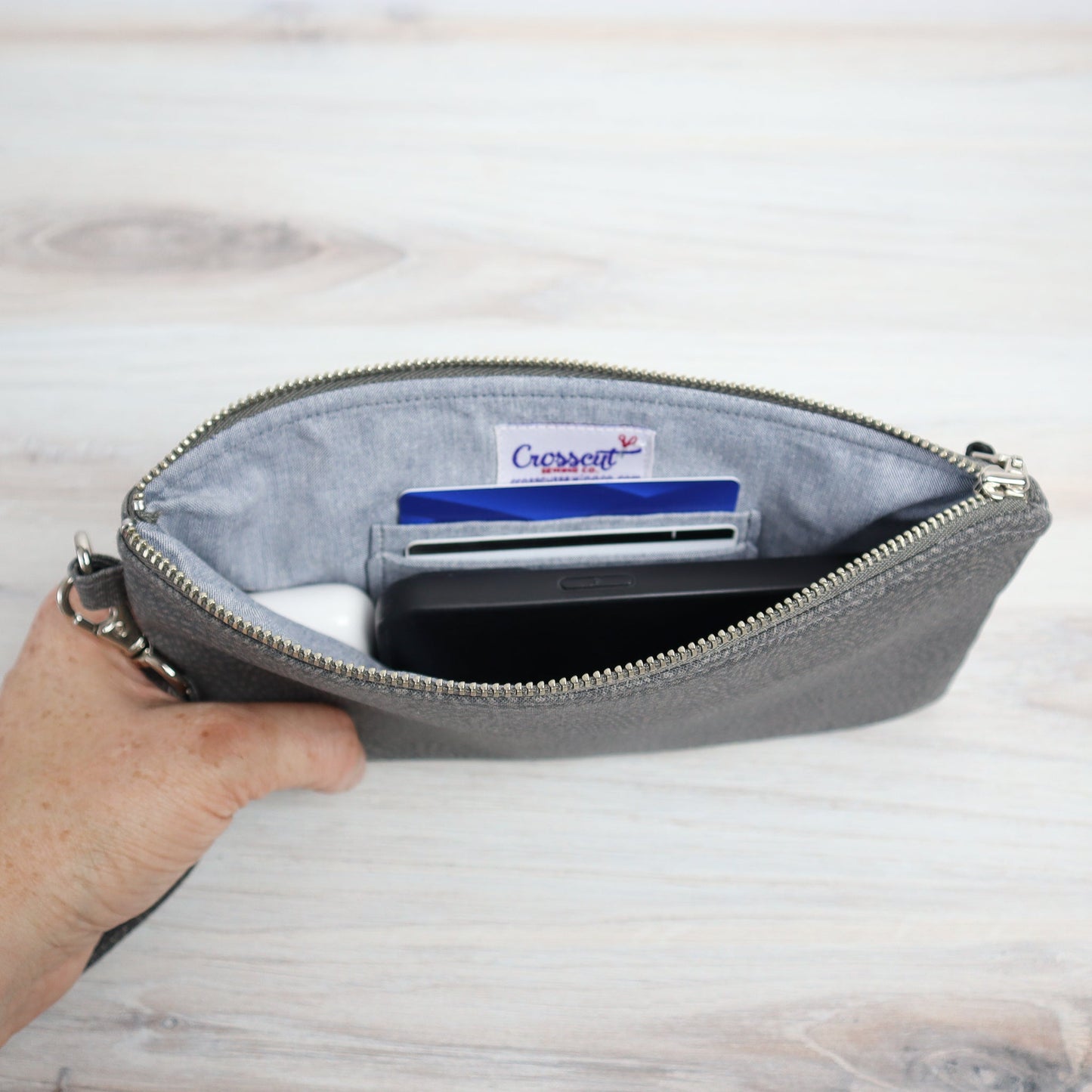 Wristlet Sewing Kit