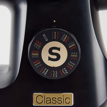 SINGER® HD500 Classic Black Sewing Machine & Hard Carrying Case Bundle