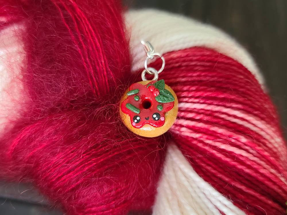 Holiday Yarn Wreath knit gift set