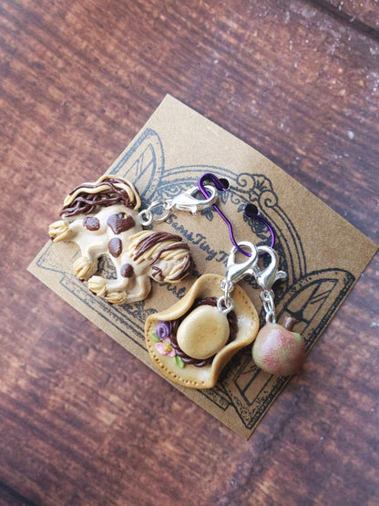 Horseshoe (yarn crochet knit)