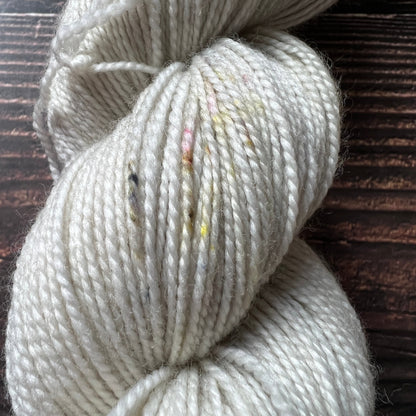 Sugar Cube (yarn crochet knit)