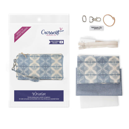 Wristlet Sewing Kit